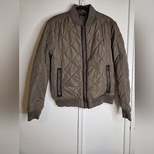 Truth Men's Puffer Jacket - Olive